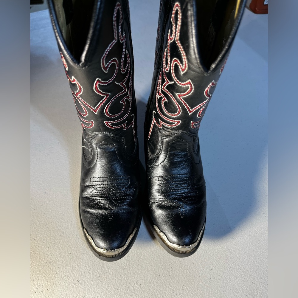 Boy’s leather cowboy boots,excellent condition, gently worn
